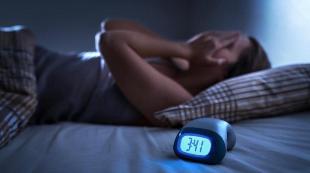 insomnio-1024x573 El ruido y la salud, cómo mejorar el aislamiento de la vivienda